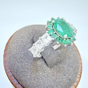VTG Sterling Silver 925 Emerald & CZ Prong Set Statement Ring Size 7.25